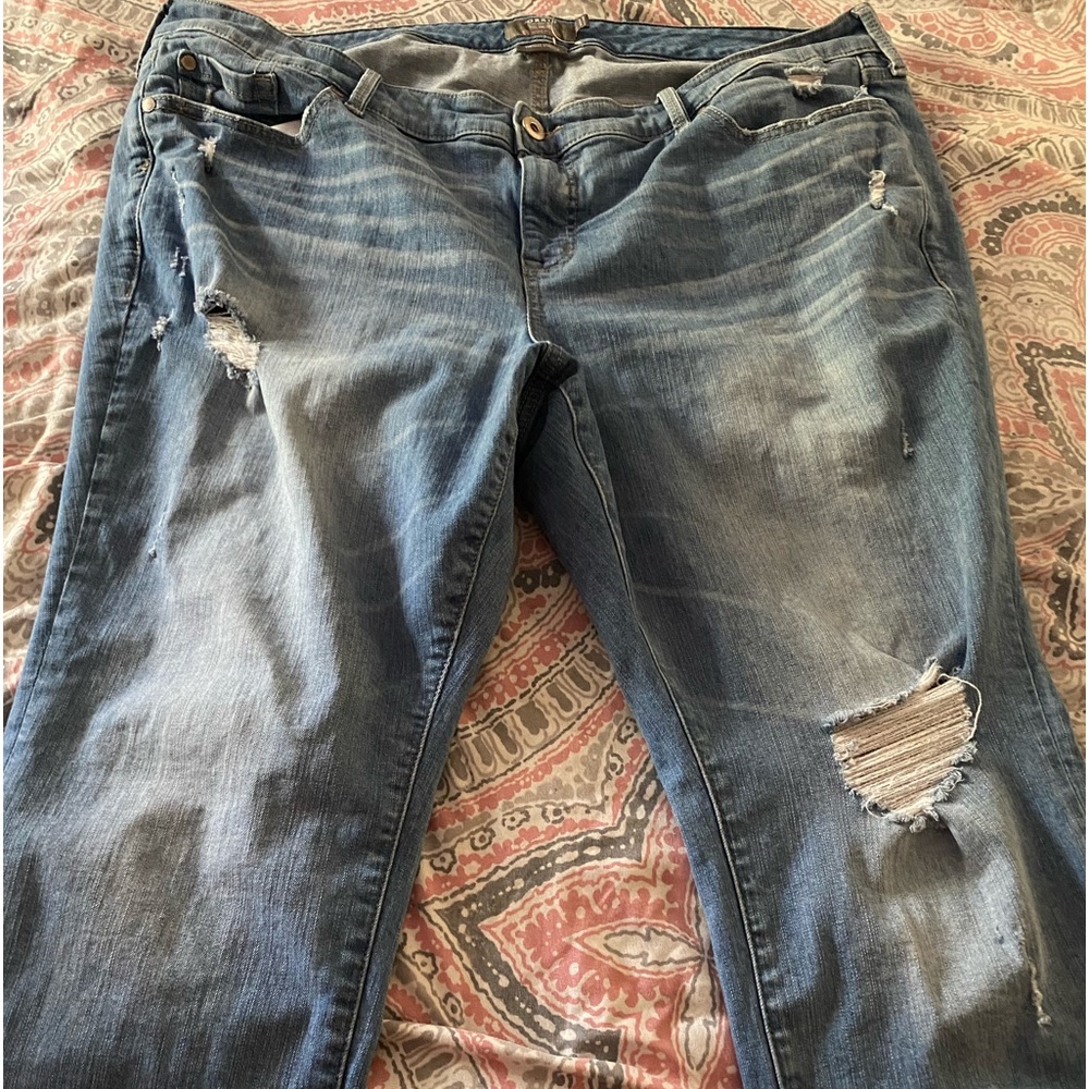 Torrid boyfriend jeans size 22s